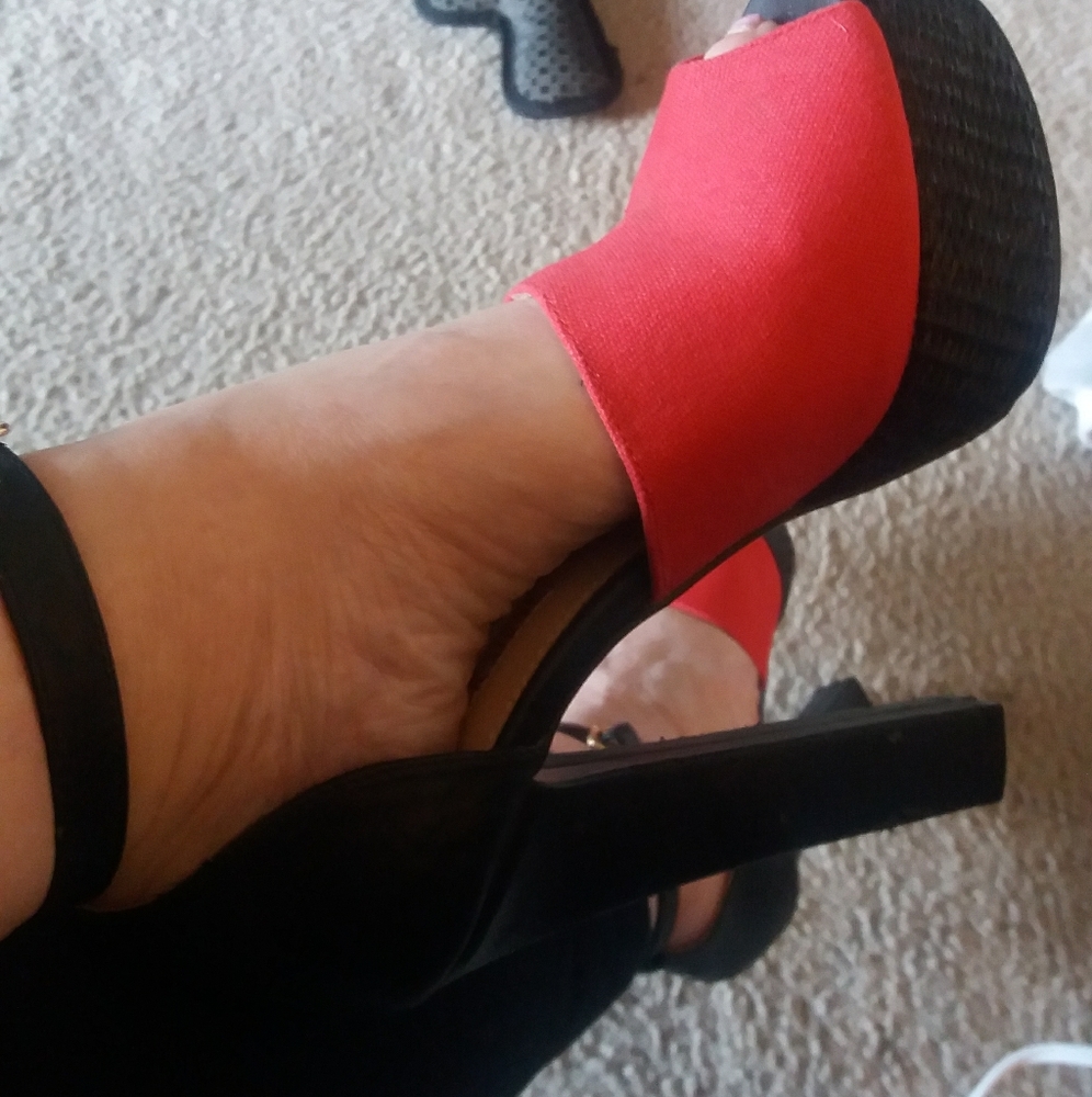 Heels - Picture 6 of 7